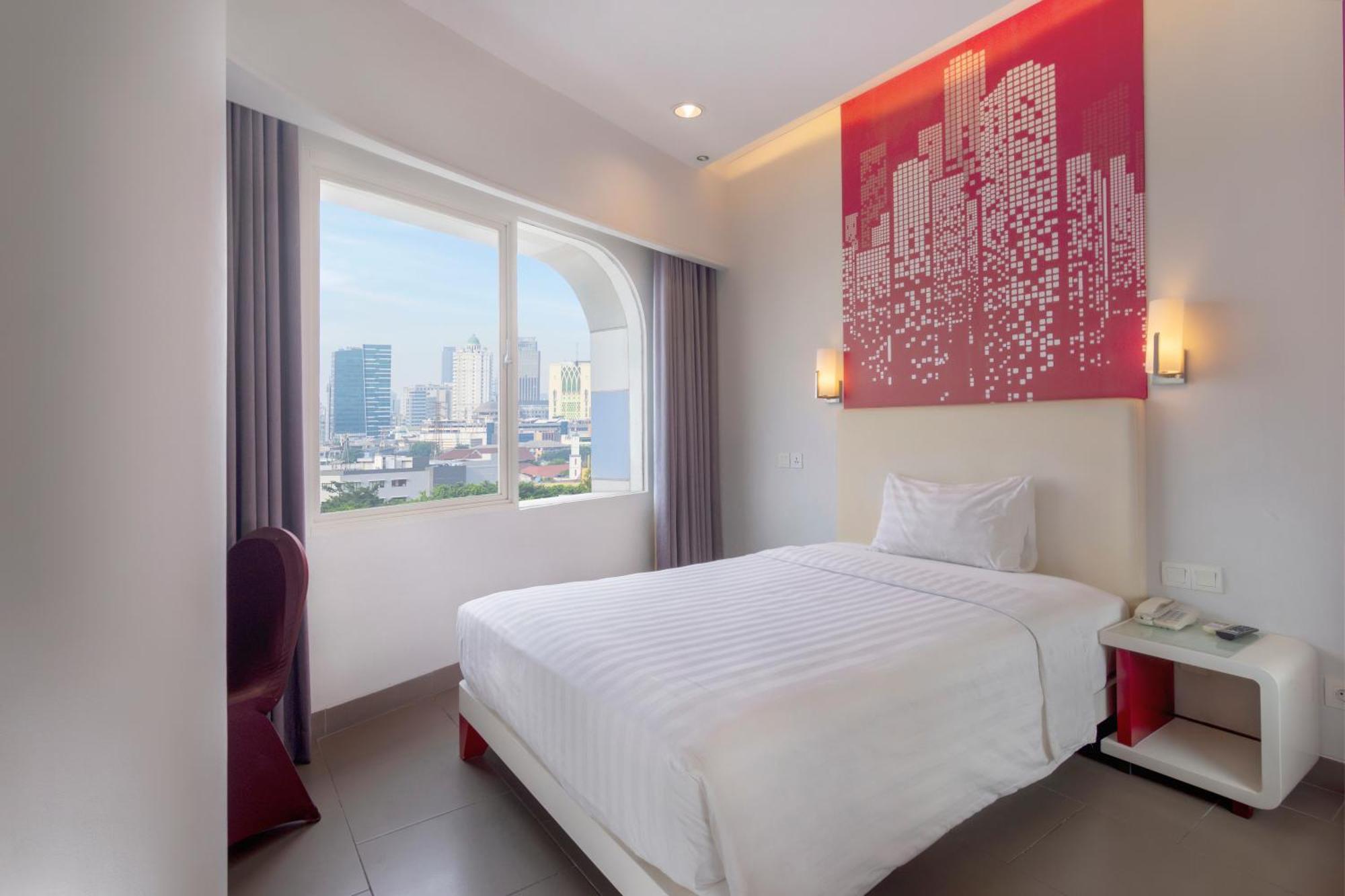 Blue Sky Hotel Petamburan Jakarta Exterior photo